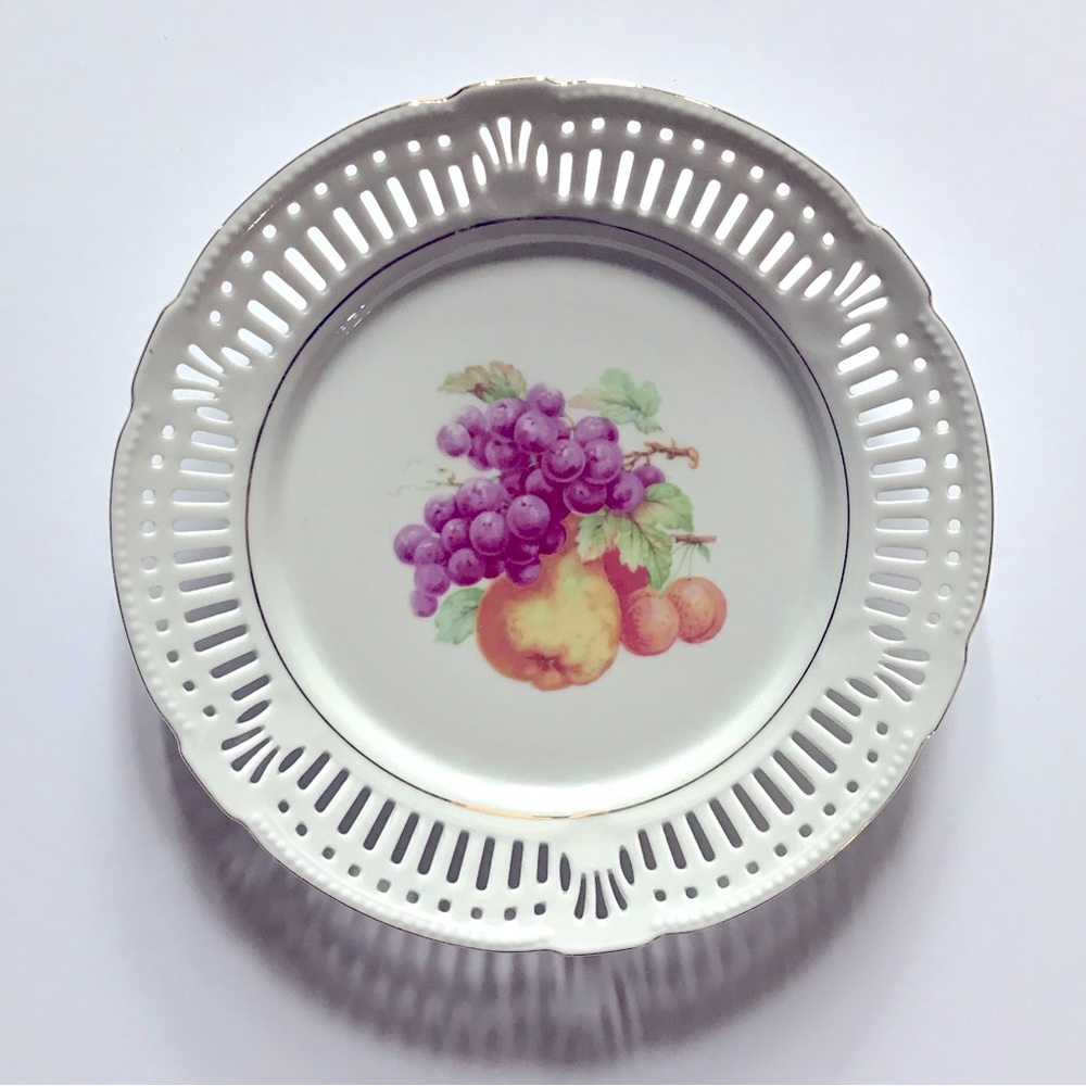 Vintage 40s Lace Porcelain Fruit Dessert Plate Schwarzenhammer Germany Cottage